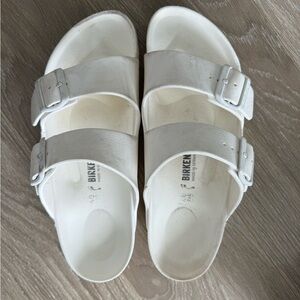Birkenstock white Arizona essentials